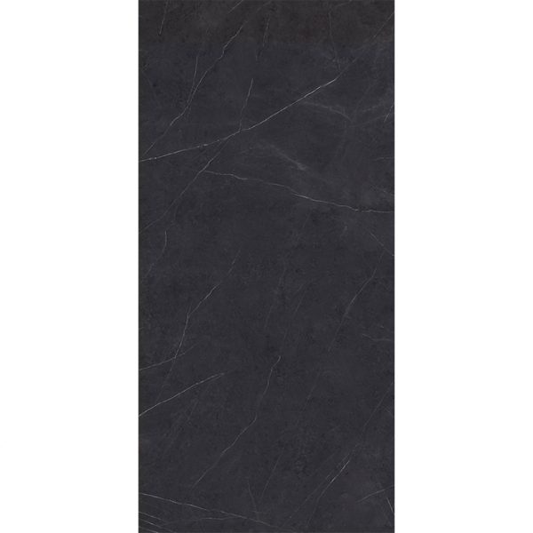 Liem Black Nature